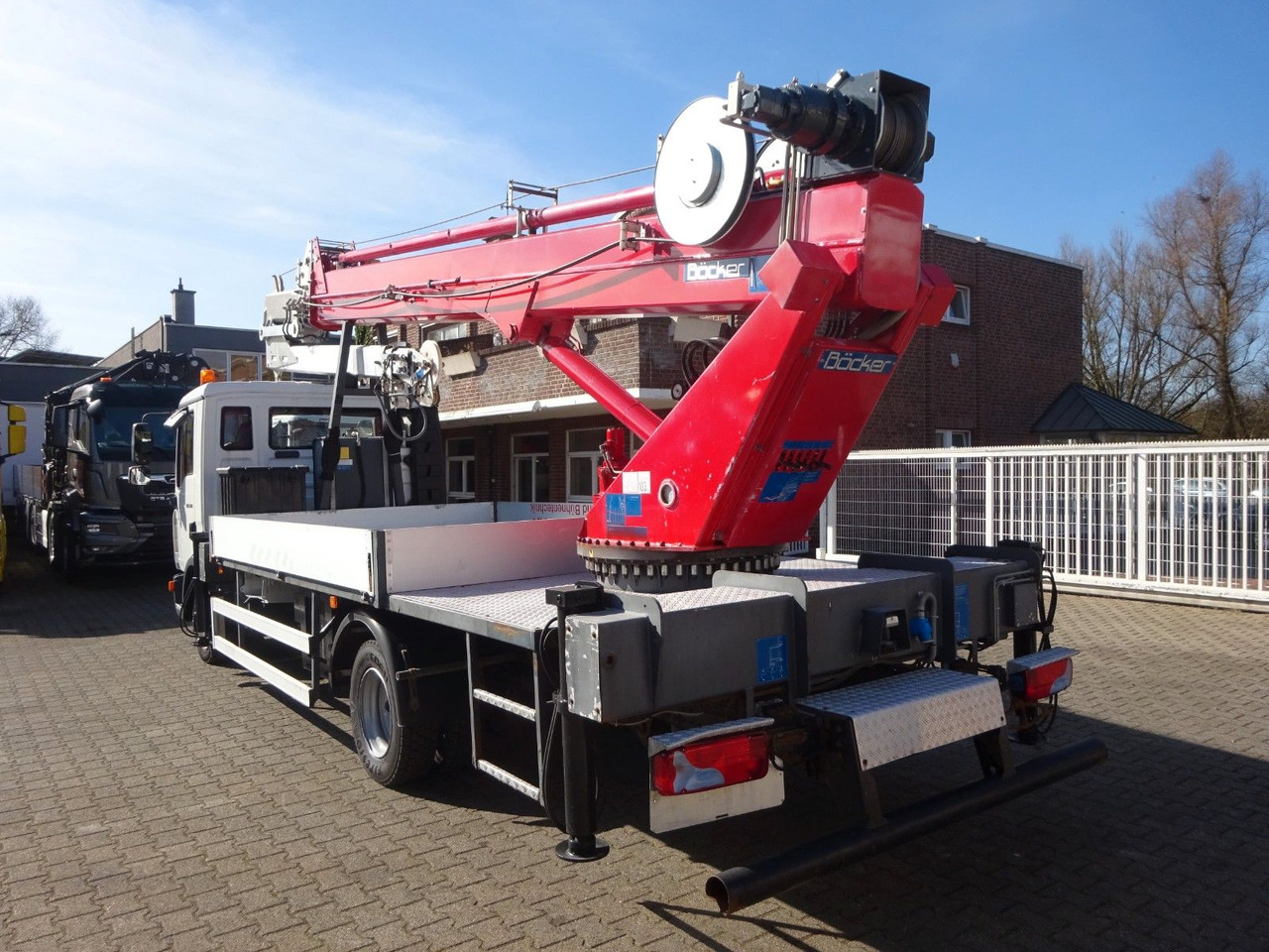 MAN 8.180 TGL + Böcker AK 32 Meter Dachdeckerkran - Kraanwagen: afbeelding 4 MAN 8.180 TGL + Böcker AK 32 Meter Dachdeckerkran - Kraanwagen: afbeelding 4