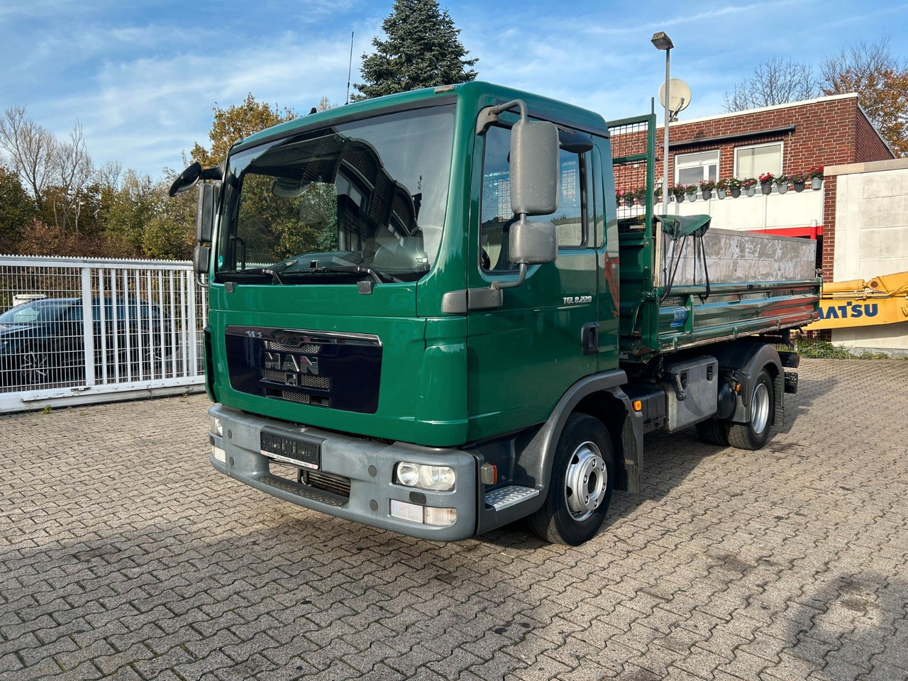 MAN 8.220 TGL MEILLER 3Skipper mit hohen Wänden - Kipper vrachtwagen: afbeelding 2 MAN 8.220 TGL MEILLER 3Skipper mit hohen Wänden - Kipper vrachtwagen: afbeelding 2