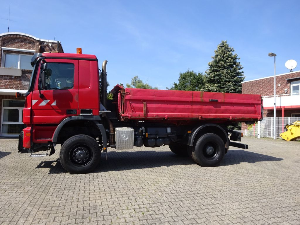 Mercedes-Benz 1832 Actros MEILLER 3Skipper4x4 mit Schneeplatte Mercedes-Benz 1832 Actros MEILLER 3Skipper4x4 mit Schneeplatte - Kipper vrachtwagen: afbeelding 2 Mercedes-Benz 1832 Actros MEILLER 3Skipper4x4 mit Schneeplatte Mercedes-Benz 1832 Actros MEILLER 3Skipper4x4 mit Schneeplatte - Kipper vrachtwagen: afbeelding 2