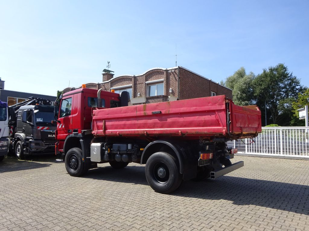 Mercedes-Benz 1832 Actros MEILLER 3Skipper4x4 mit Schneeplatte Mercedes-Benz 1832 Actros MEILLER 3Skipper4x4 mit Schneeplatte - Kipper vrachtwagen: afbeelding 3 Mercedes-Benz 1832 Actros MEILLER 3Skipper4x4 mit Schneeplatte Mercedes-Benz 1832 Actros MEILLER 3Skipper4x4 mit Schneeplatte - Kipper vrachtwagen: afbeelding 3
