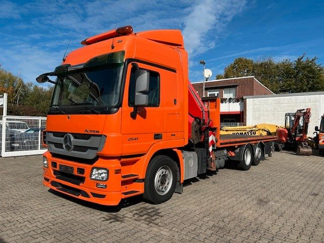 Mercedes-Benz 2541 Actros Plattform + FASSI Kran 6X2 - Kraanwagen: afbeelding 2 Mercedes-Benz 2541 Actros Plattform + FASSI Kran 6X2 - Kraanwagen: afbeelding 2
