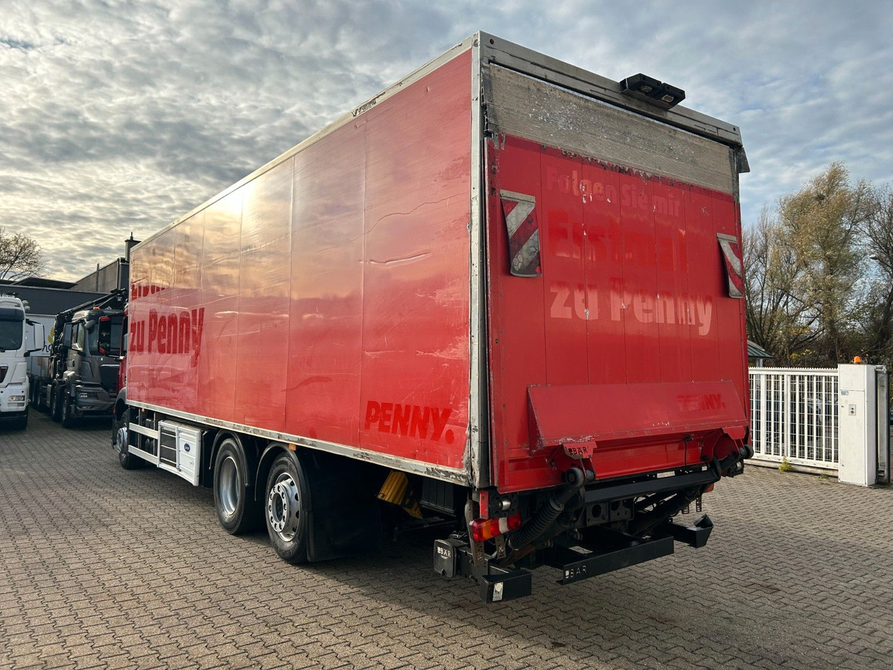 Mercedes-Benz 2636 Antos Kühlkoffer +BÄR LBW 3x im Bestand - Koelwagen vrachtwagen: afbeelding 4 Mercedes-Benz 2636 Antos Kühlkoffer +BÄR LBW 3x im Bestand - Koelwagen vrachtwagen: afbeelding 4