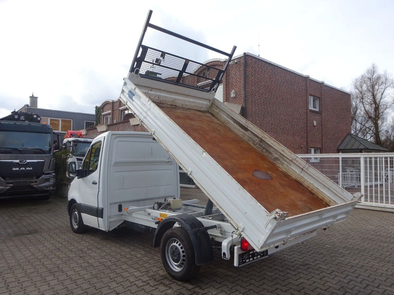 Mercedes-Benz 314 CDI Sprinter MEILLER 3Skipper 4x2 - Kipper bestelwagen: afbeelding 3 Mercedes-Benz 314 CDI Sprinter MEILLER 3Skipper 4x2 - Kipper bestelwagen: afbeelding 3
