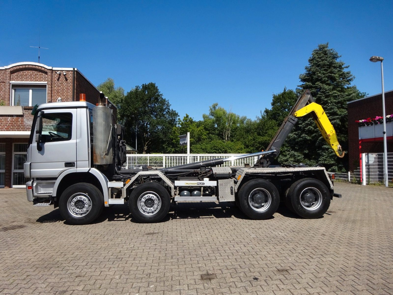 Haakarmsysteem vrachtwagen Mercedes-Benz 3244 Actros PALFINGER Abroller 8x4: afbeelding 6 Haakarmsysteem vrachtwagen Mercedes-Benz 3244 Actros PALFINGER Abroller 8x4: afbeelding 6