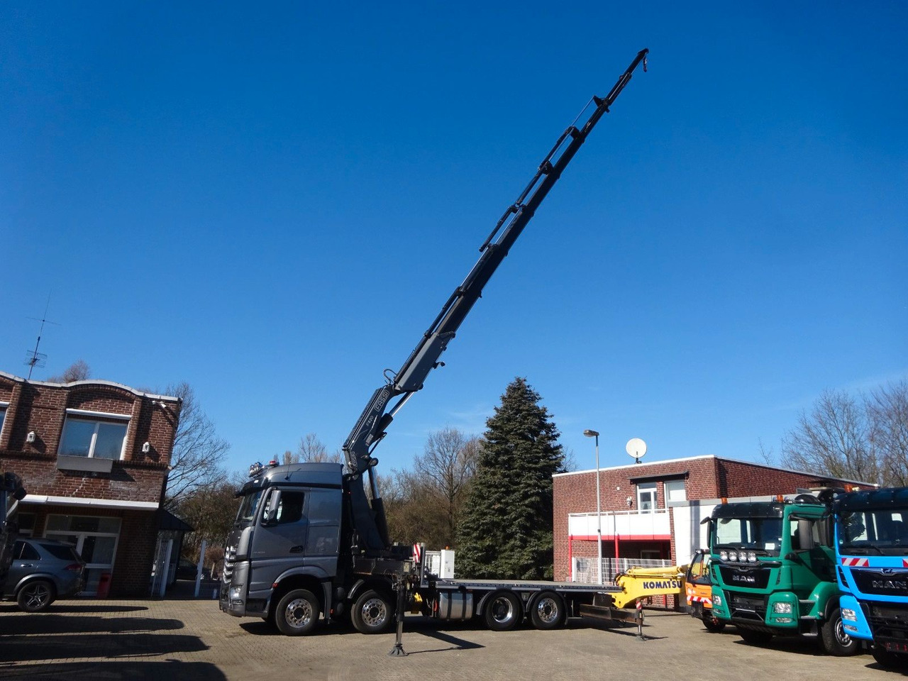 Mercedes-Benz 3453 Plattform + Fassi F820 Kran 8x2 Mercedes-Benz 3453 FASSI F820 Kran 8x Hydr. Ausschub - Kraanwagen, Vrachtwagen met open laadbak: afbeelding 3 Mercedes-Benz 3453 Plattform + Fassi F820 Kran 8x2 Mercedes-Benz 3453 FASSI F820 Kran 8x Hydr. Ausschub - Kraanwagen, Vrachtwagen met open laadbak: afbeelding 3