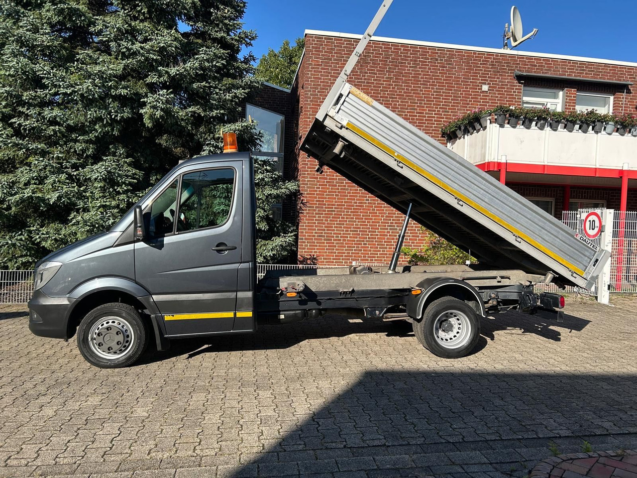 Mercedes-Benz 516CDI SPRINTER DAUTEL ALU-3SKIPPER System 2050 - Kipper bestelwagen: afbeelding 1 Mercedes-Benz 516CDI SPRINTER DAUTEL ALU-3SKIPPER System 2050 - Kipper bestelwagen: afbeelding 1