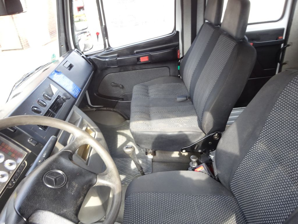 Kipper vrachtwagen Mercedes-Benz 816D Doppelkabine MEILLER 3Skipper: afbeelding 14 Kipper vrachtwagen Mercedes-Benz 816D Doppelkabine MEILLER 3Skipper: afbeelding 14