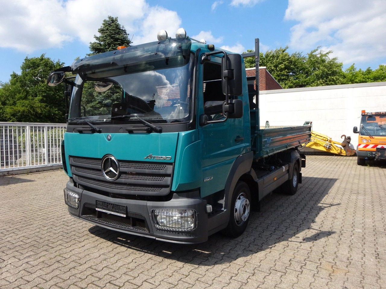 Mercedes-Benz 823 Atego MEILLER 3Skipper 4x2 - Kipper bestelwagen: afbeelding 2 Mercedes-Benz 823 Atego MEILLER 3Skipper 4x2 - Kipper bestelwagen: afbeelding 2