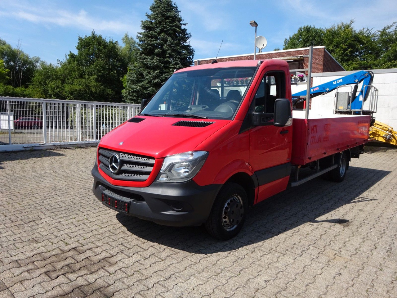 Mercedes-Benz Sprinter Pritsche 519CDI Bluetec 4x2 - Bestelwagen met open laadbak: afbeelding 1 Mercedes-Benz Sprinter Pritsche 519CDI Bluetec 4x2 - Bestelwagen met open laadbak: afbeelding 1