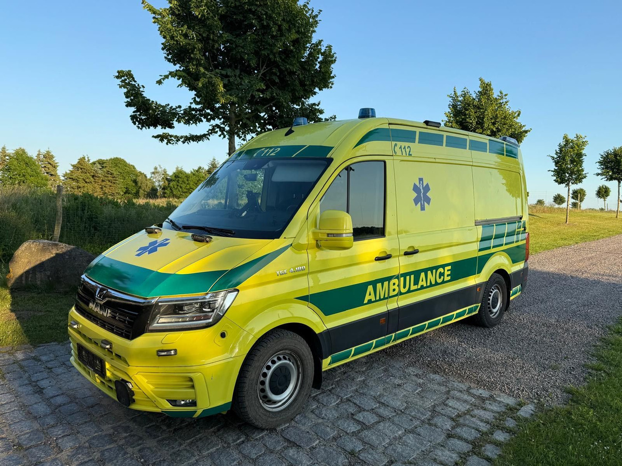 MAN TGE 4.180 Ambulance * 29 800 € netto *RESERVED - Ambulance: afbeelding 2 MAN TGE 4.180 Ambulance * 29 800 € netto *RESERVED - Ambulance: afbeelding 2