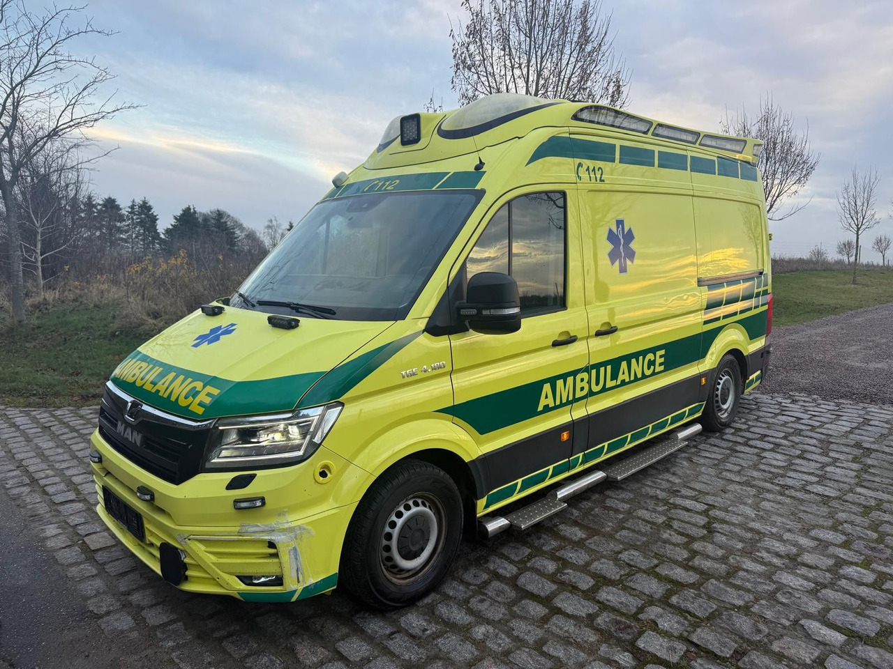 MAN TGE 4.180 Ambulance * 31 900 € netto - Ambulance: afbeelding 2 MAN TGE 4.180 Ambulance * 31 900 € netto - Ambulance: afbeelding 2