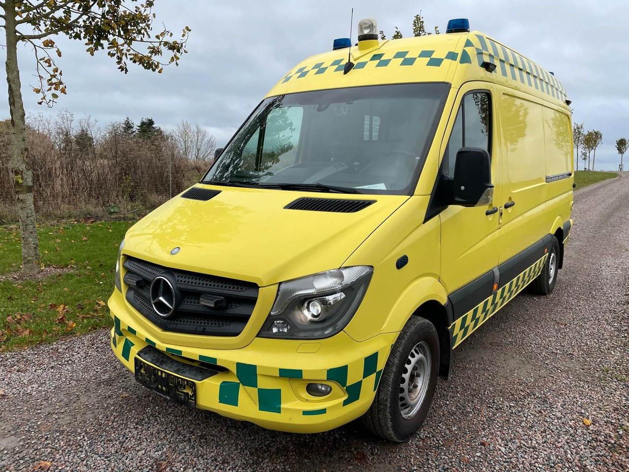 Mercedes-Benz Sprinter II 316 CDI Aut Ambulance Mercedes-Benz Sprinter II 316 CDI Aut Ambulance - Gesloten bestelwagen: afbeelding 2 Mercedes-Benz Sprinter II 316 CDI Aut Ambulance Mercedes-Benz Sprinter II 316 CDI Aut Ambulance - Gesloten bestelwagen: afbeelding 2