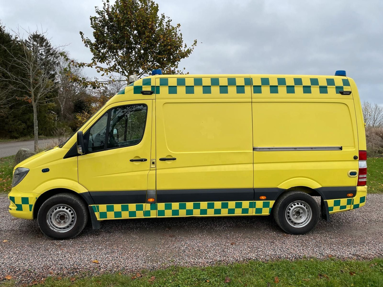 Mercedes-Benz Sprinter II 316 CDI Aut Ambulance Mercedes-Benz Sprinter II 316 CDI Aut Ambulance - Gesloten bestelwagen: afbeelding 3 Mercedes-Benz Sprinter II 316 CDI Aut Ambulance Mercedes-Benz Sprinter II 316 CDI Aut Ambulance - Gesloten bestelwagen: afbeelding 3