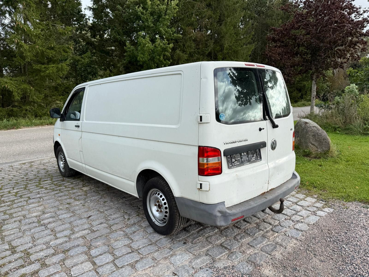 Volkswagen T5 Transporter 2.5 TDI Kasten lang *2500 € - Kleine bestelwagen: afbeelding 3 Volkswagen T5 Transporter 2.5 TDI Kasten lang *2500 € - Kleine bestelwagen: afbeelding 3