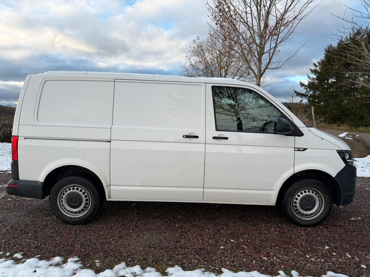 Volkswagen T6 Transporter Kasten Kombi - Personenvervoer: afbeelding 5 Volkswagen T6 Transporter Kasten Kombi - Personenvervoer: afbeelding 5