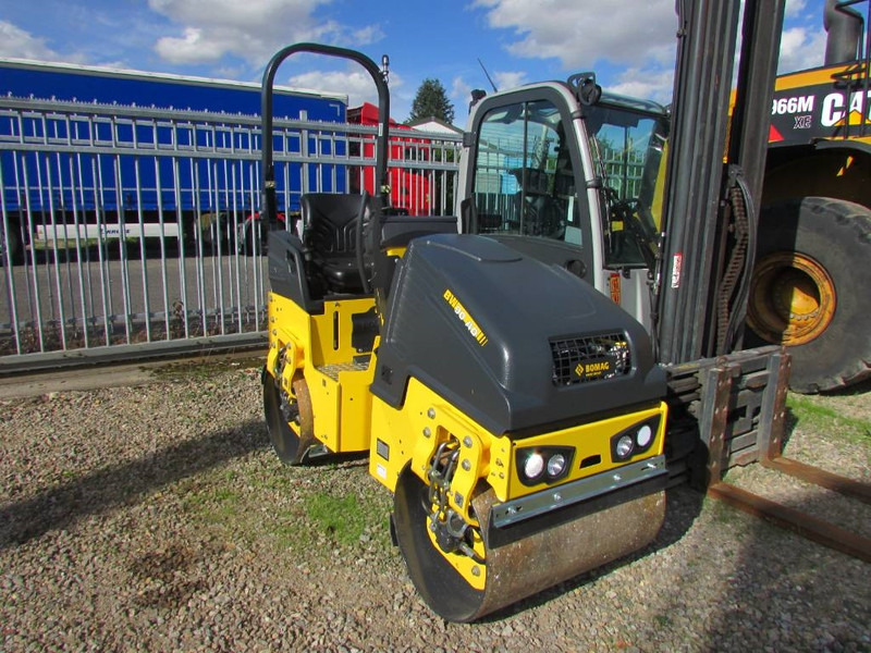 Bomag BW 90 AD-5 Walze / 21.500 EUR - Wals: afbeelding 2 Bomag BW 90 AD-5 Walze / 21.500 EUR - Wals: afbeelding 2
