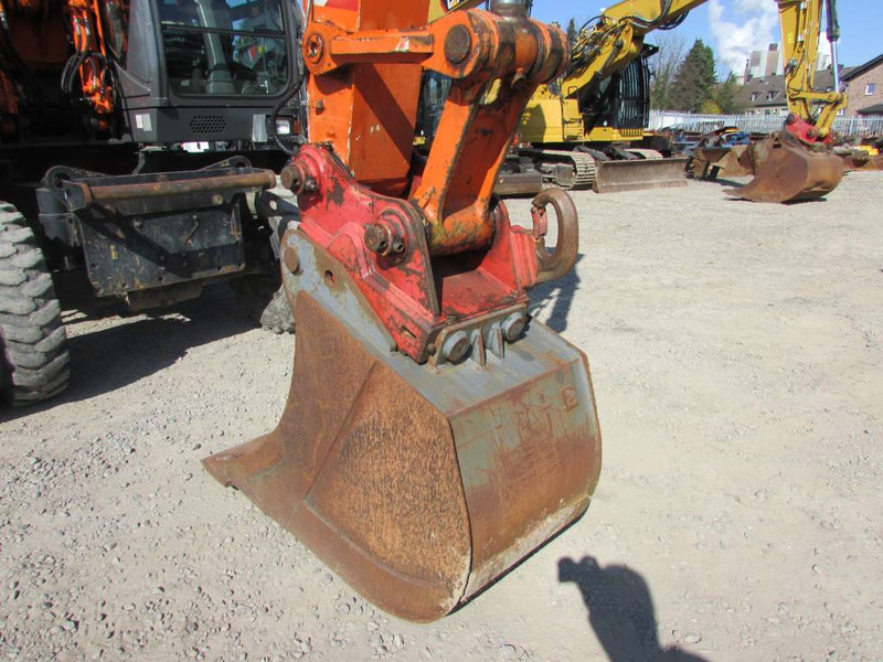 Hitachi ZX 140 W-3 Mobilbagger 48.000 EUR / Klima - Mobiele graafmachine: afbeelding 4 Hitachi ZX 140 W-3 Mobilbagger 48.000 EUR / Klima - Mobiele graafmachine: afbeelding 4