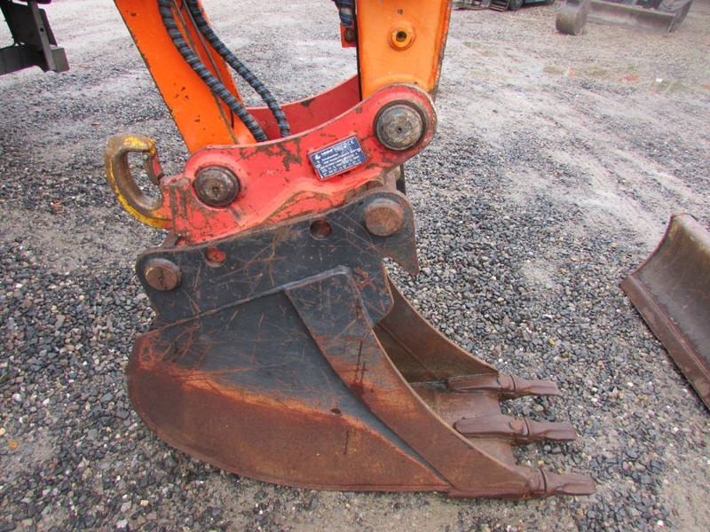 Komatsu PC 80 MR-3 Kettenbagger 30.000 EUR / AC - Minigraafmachine: afbeelding 3 Komatsu PC 80 MR-3 Kettenbagger 30.000 EUR / AC - Minigraafmachine: afbeelding 3