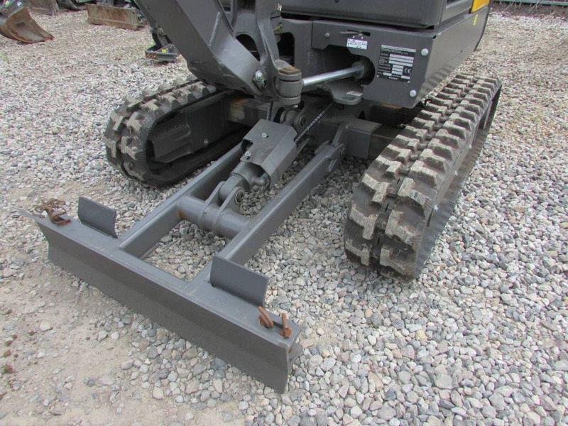 Volvo EC 18 E Minibagger 24.500 EUR - Minigraafmachine: afbeelding 3 Volvo EC 18 E Minibagger 24.500 EUR - Minigraafmachine: afbeelding 3