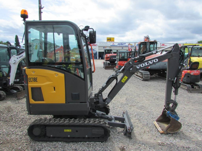 Volvo EC 18 E Minibagger 24.500 EUR - Minigraafmachine: afbeelding 4 Volvo EC 18 E Minibagger 24.500 EUR - Minigraafmachine: afbeelding 4