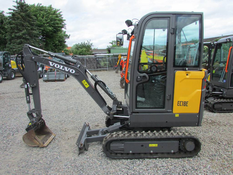 Volvo EC 18 E Minibagger 24.500 EUR - Minigraafmachine: afbeelding 1 Volvo EC 18 E Minibagger 24.500 EUR - Minigraafmachine: afbeelding 1