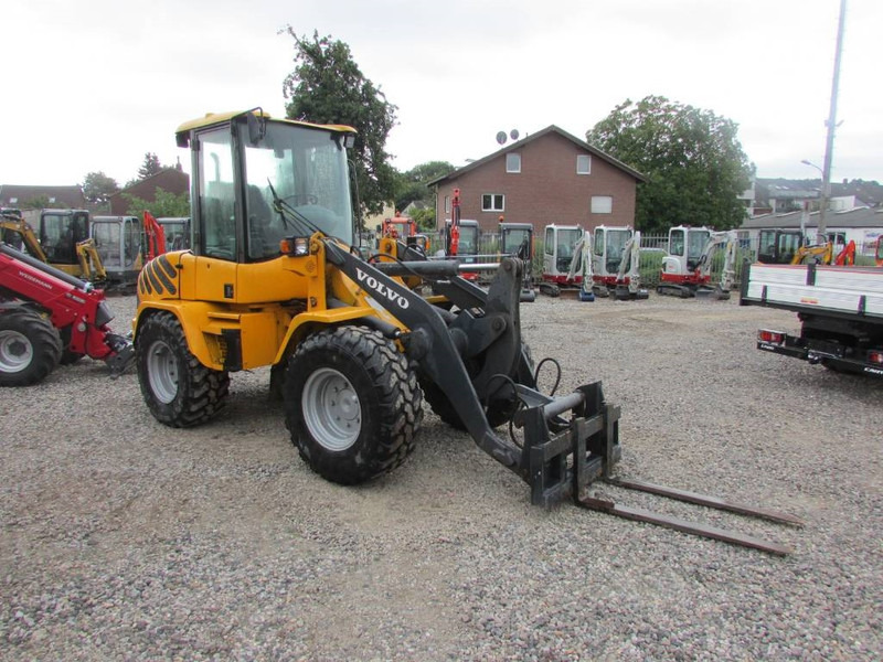 Volvo L 35 B-Z Radlader 16.000 EUR - Wiellader: afbeelding 4 Volvo L 35 B-Z Radlader 16.000 EUR - Wiellader: afbeelding 4