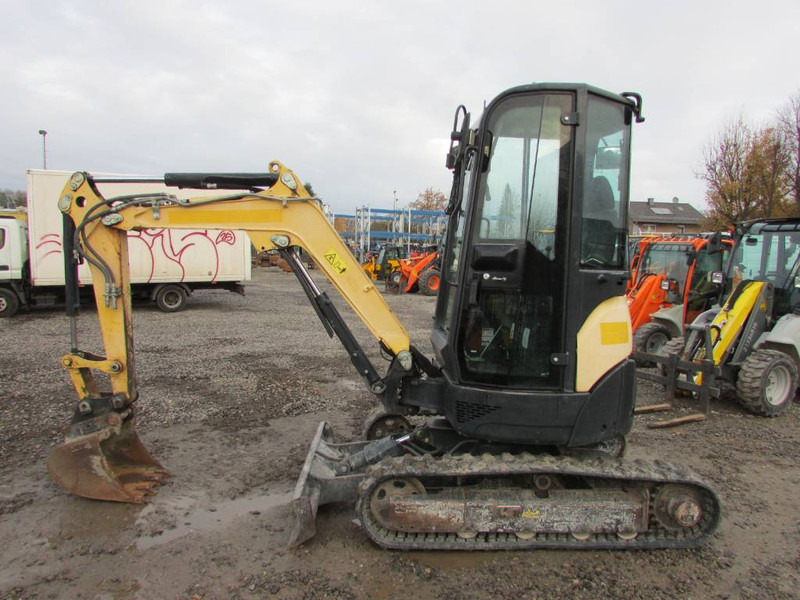 Yanmar Vio 25-4 Minibagger 19.500 EUR - Minigraafmachine: afbeelding 1 Yanmar Vio 25-4 Minibagger 19.500 EUR - Minigraafmachine: afbeelding 1