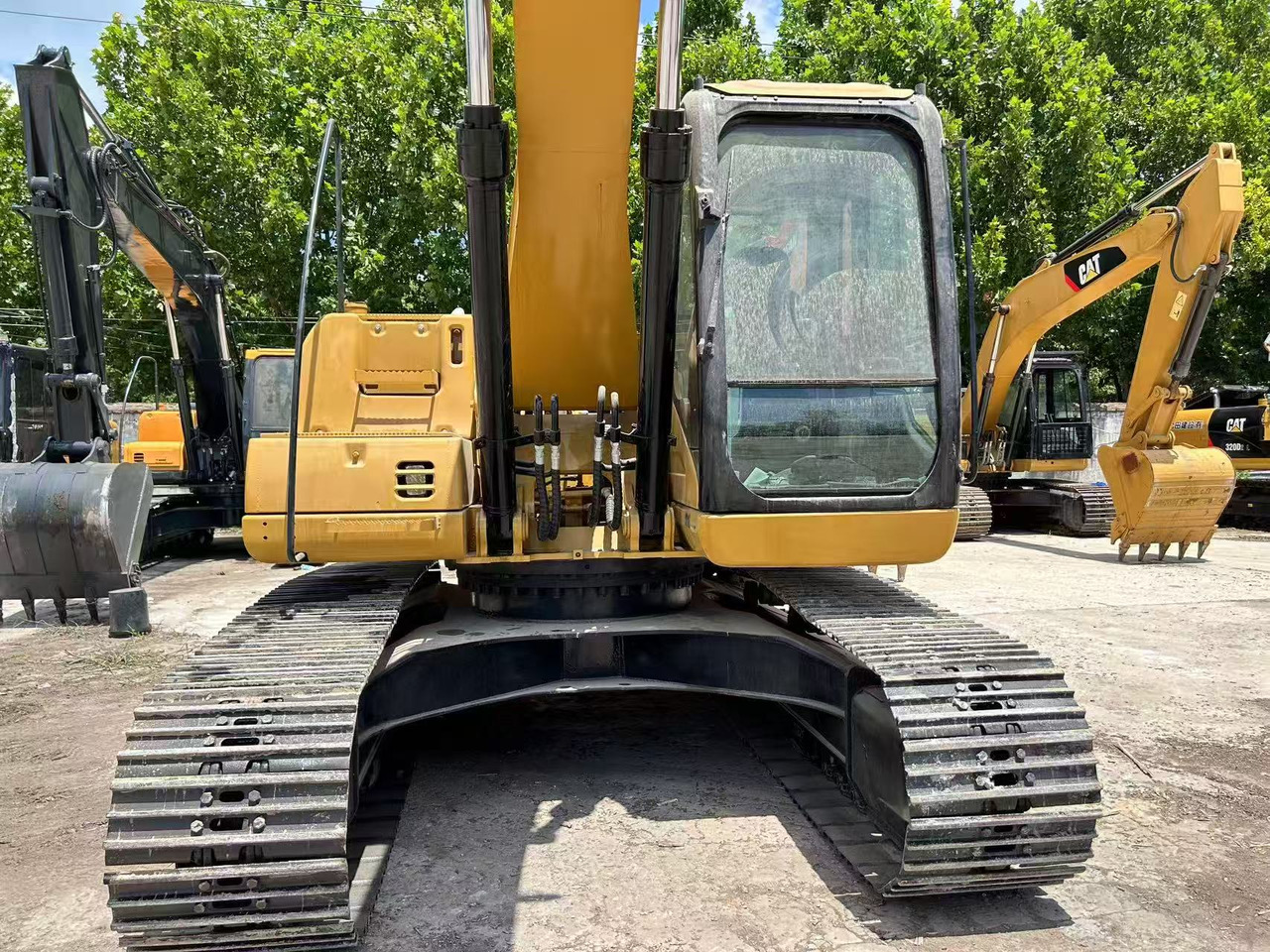 CATERPILLAR 320CL - Rupsgraafmachine: afbeelding 4 CATERPILLAR 320CL - Rupsgraafmachine: afbeelding 4