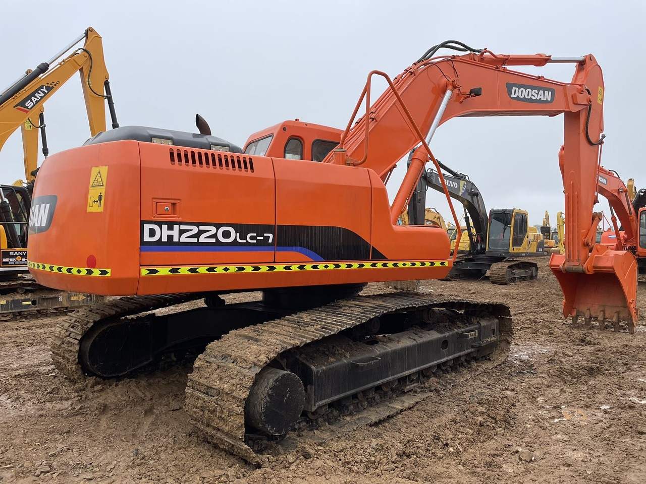 DOOSAN DH220 - Rupsgraafmachine: afbeelding 2 DOOSAN DH220 - Rupsgraafmachine: afbeelding 2