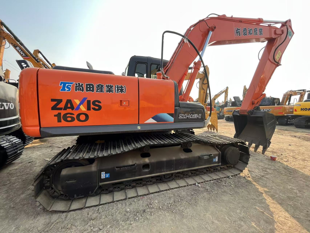HITACHI ZX160 - Rupsgraafmachine: afbeelding 1 HITACHI ZX160 - Rupsgraafmachine: afbeelding 1