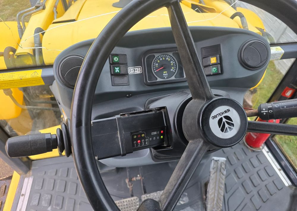 New Holland - Graaflaadmachine: afbeelding 5 New Holland - Graaflaadmachine: afbeelding 5