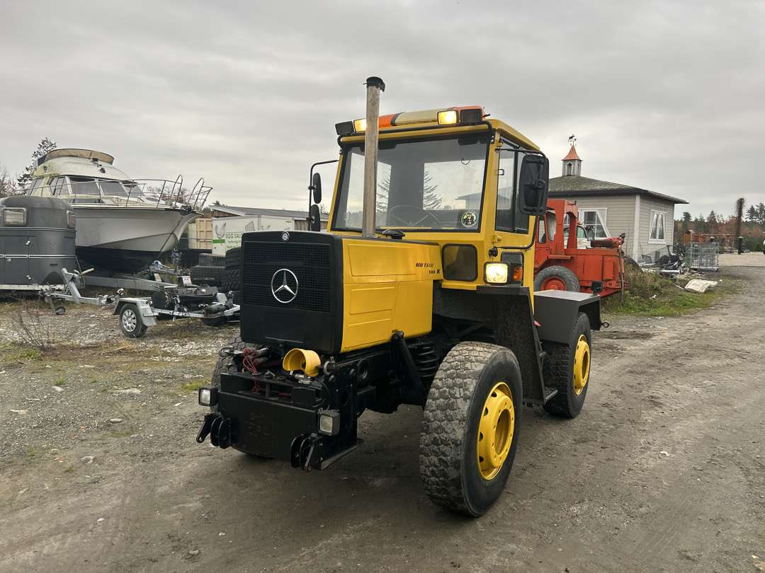 Tractor 1983 Traktor Mercedes-Benz MB-Trac 700: afbeelding 1