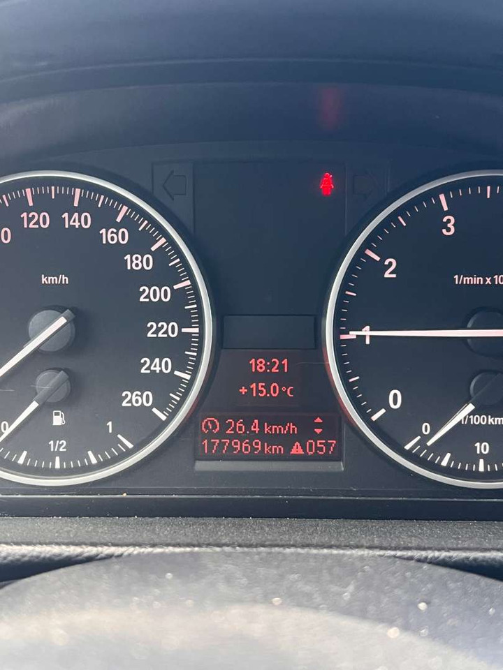 Sedan 2009 BMW 316i Facelift (se mangellapp) - rep.-objekt: afbeelding 14