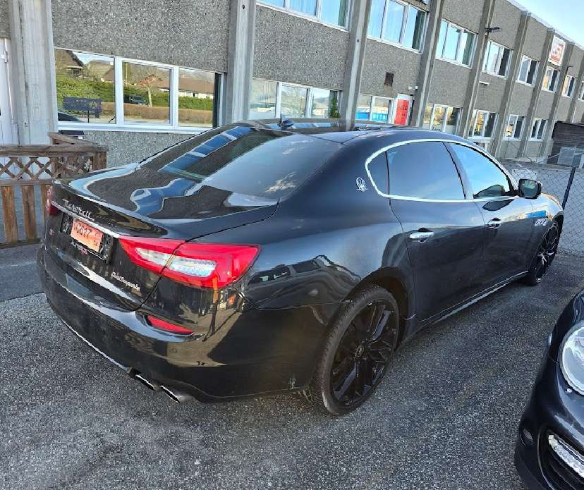 2014 Maserati Quattroporte S Q4 3.0L twin-turbo V6 // 411 hk // AWD // Automat - Sedan: afbeelding 4 2014 Maserati Quattroporte S Q4 3.0L twin-turbo V6 // 411 hk // AWD // Automat - Sedan: afbeelding 4