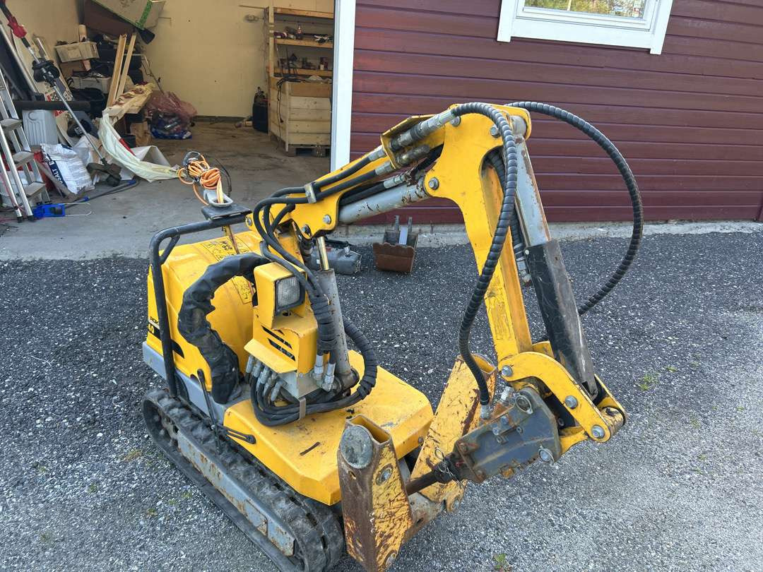 2006 elektrisk drevet rivningsrobot Fra Brokk 40 - Bouwmachine: afbeelding 2 2006 elektrisk drevet rivningsrobot Fra Brokk 40 - Bouwmachine: afbeelding 2