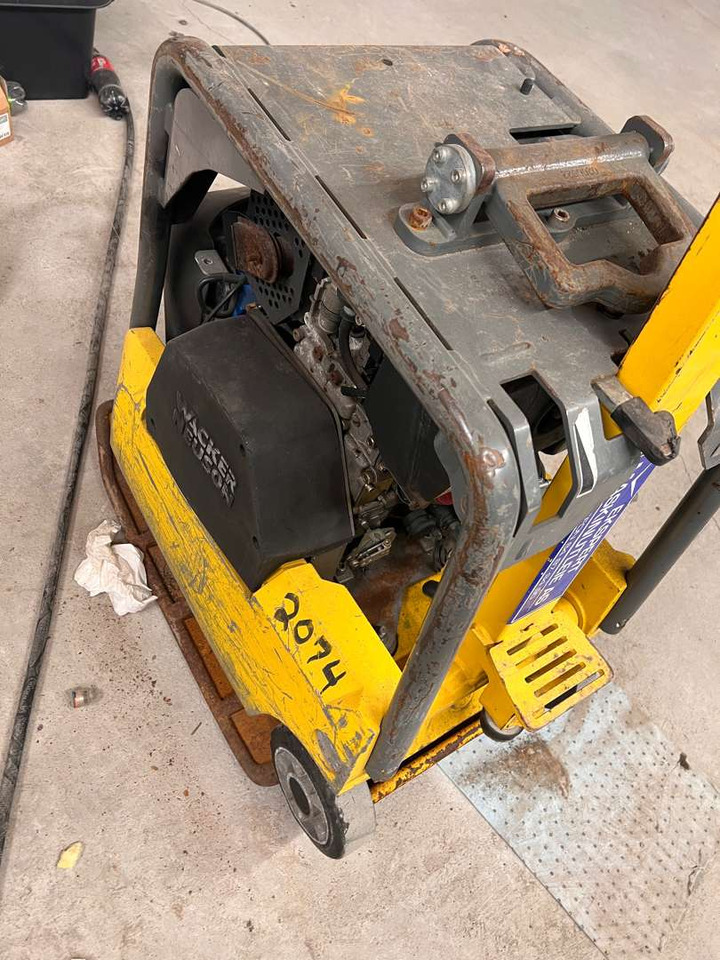 Wacker Neuson 1B30-2 vibroplate 1B30-2 (rep.-objekt) - Gereedschap/ Toebehoor: afbeelding 1 Wacker Neuson 1B30-2 vibroplate 1B30-2 (rep.-objekt) - Gereedschap/ Toebehoor: afbeelding 1