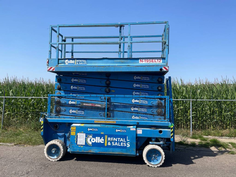 Holland lift N 195 EL 12 | 2007 - Schaarlift: afbeelding 4 Holland lift N 195 EL 12 | 2007 - Schaarlift: afbeelding 4