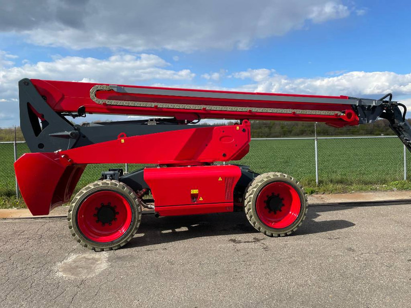 MAGNI BT24RT BT 24 RT 4x4x4 454kg! 24m! - Telescoophoogwerker: afbeelding 2 MAGNI BT24RT BT 24 RT 4x4x4 454kg! 24m! - Telescoophoogwerker: afbeelding 2