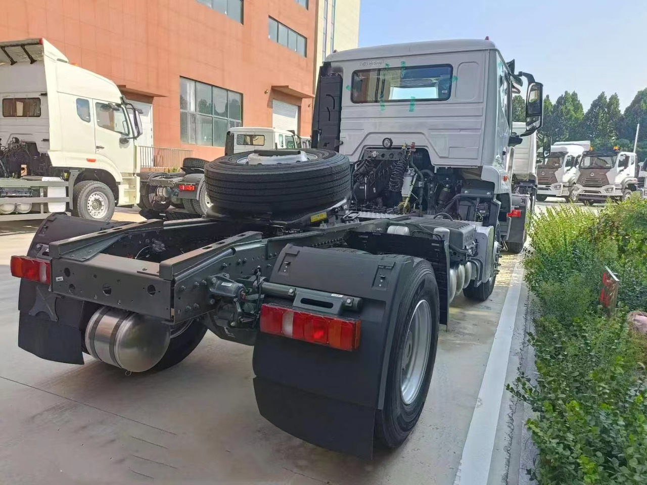 SINOTRUCK HOWO - Trekker: afbeelding 3 SINOTRUCK HOWO - Trekker: afbeelding 3