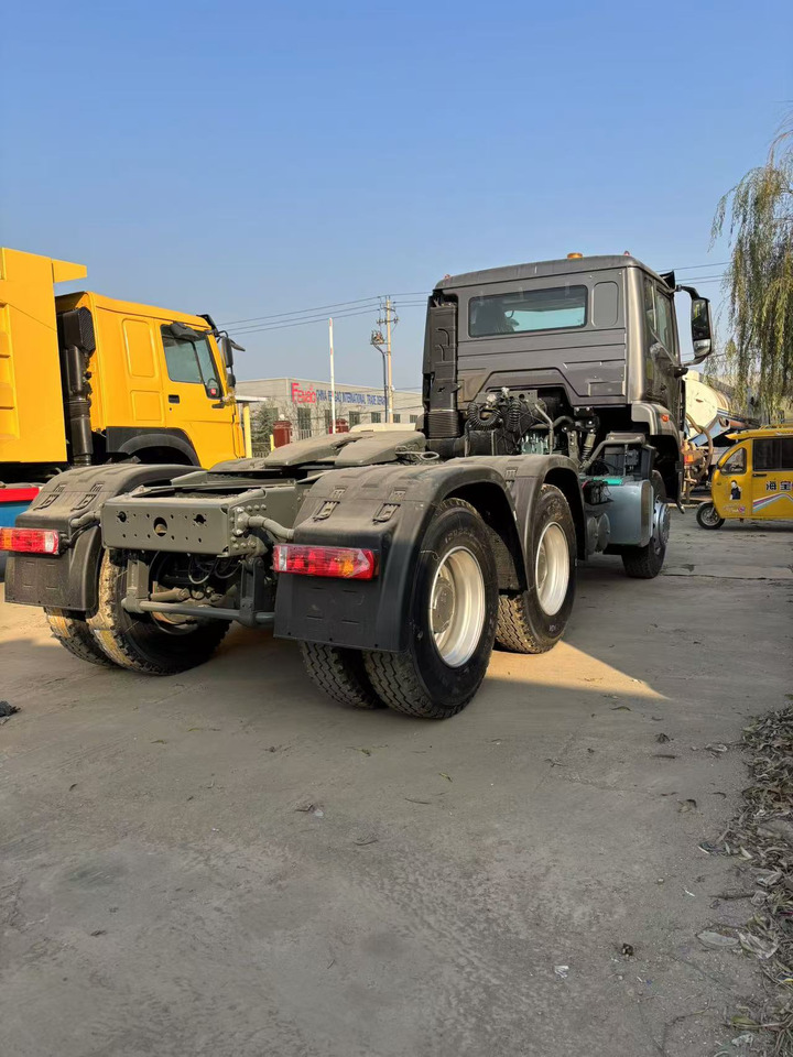 SINOTRUCK HOWO - Trekker: afbeelding 5 SINOTRUCK HOWO - Trekker: afbeelding 5