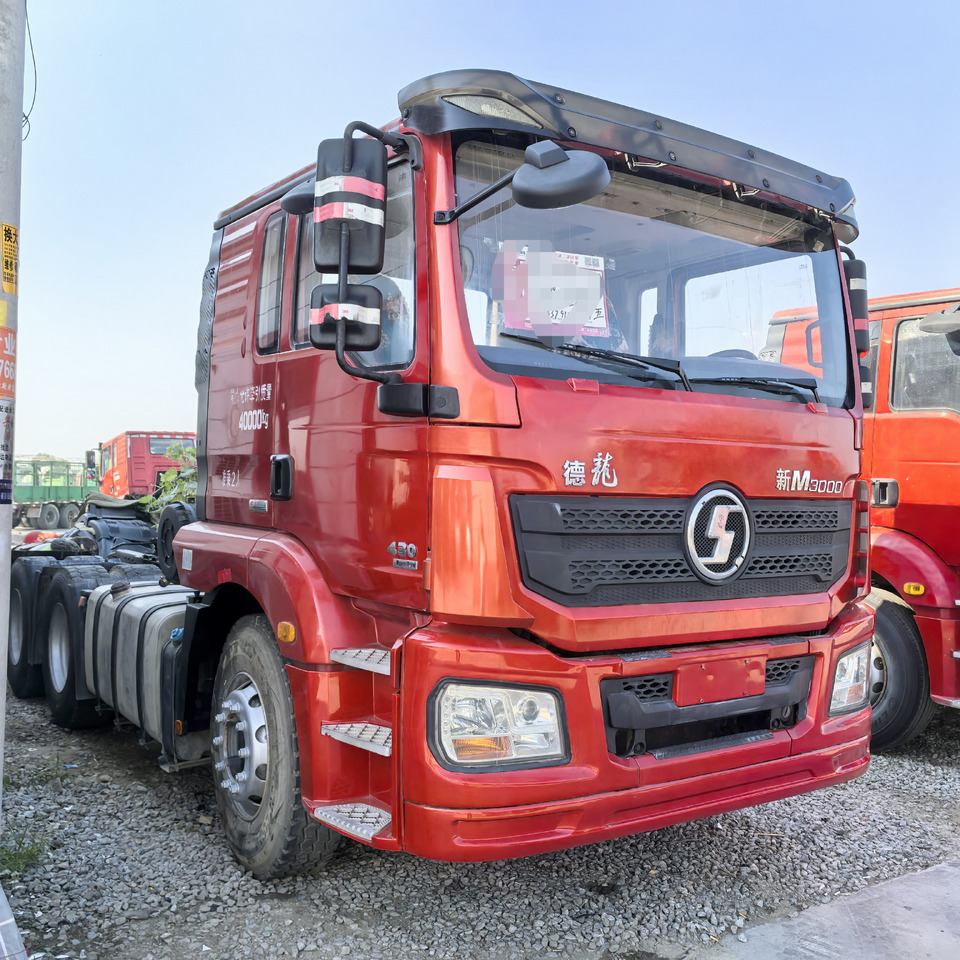 SINOTRUCK HOWO - Trekker: afbeelding 1 SINOTRUCK HOWO - Trekker: afbeelding 1