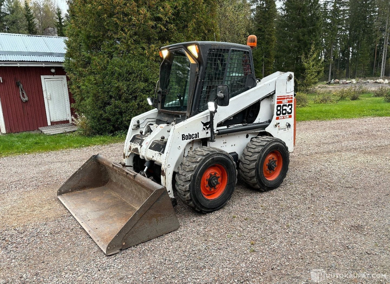 Bobcat 863, 2001, 2.7 l, 5120h, Askola - Schranklader: afbeelding 1 Bobcat 863, 2001, 2.7 l, 5120h, Askola - Schranklader: afbeelding 1
