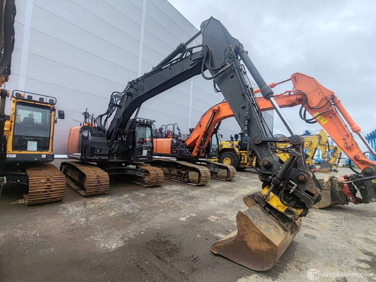 Hitachi ZX225USRLC-6 Leica 3D, 2017, 10 269 h Kaivinkone, Pirkkala - Bouwmachine: afbeelding 2 Hitachi ZX225USRLC-6 Leica 3D, 2017, 10 269 h Kaivinkone, Pirkkala - Bouwmachine: afbeelding 2