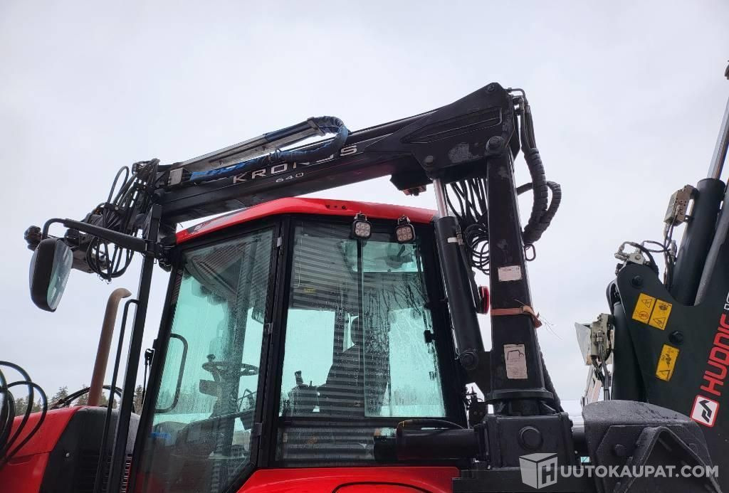 Huddig 1260 C Kronos, 2014, 9 000 h Traktorikuormaaja, Kerava - Bouwmachine: afbeelding 3 Huddig 1260 C Kronos, 2014, 9 000 h Traktorikuormaaja, Kerava - Bouwmachine: afbeelding 3