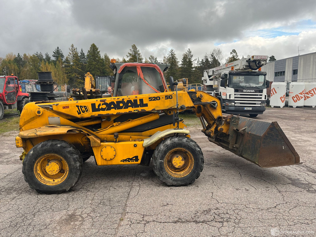 JCB 520-50-4X4/200, puomihaarukkanostin/kurottaja, 1999, Vantaa - Verreiker: afbeelding 5 JCB 520-50-4X4/200, puomihaarukkanostin/kurottaja, 1999, Vantaa - Verreiker: afbeelding 5