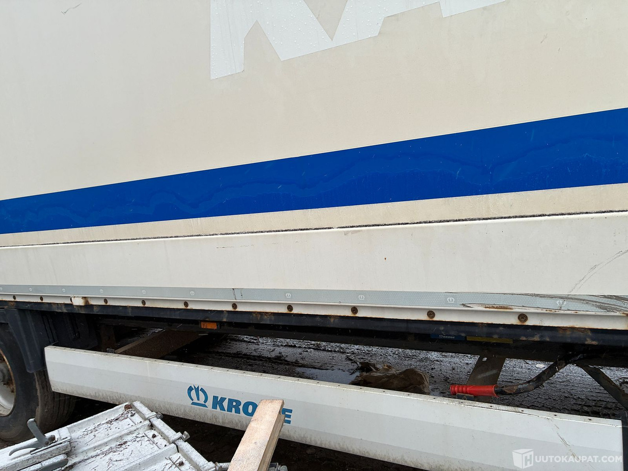 Krone Puoliperävaunu, 2014, Hyvinkää - Gesloten oplegger: afbeelding 5 Krone Puoliperävaunu, 2014, Hyvinkää - Gesloten oplegger: afbeelding 5