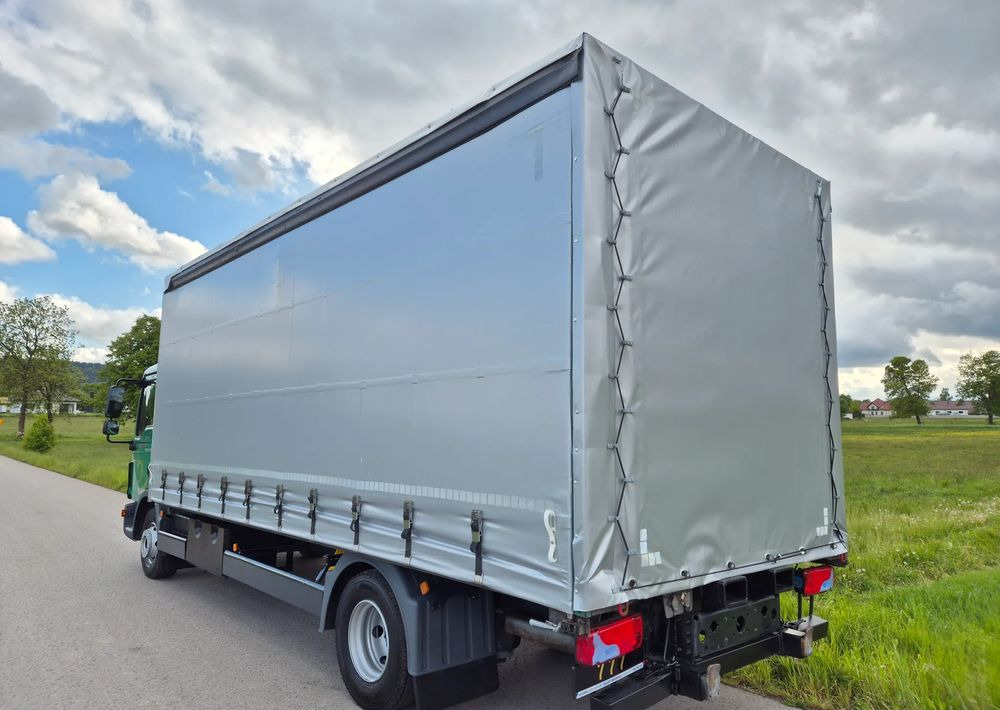 MAN TGL 12.250 6.2m AUTOMAT KLIMA z Niemiec ESP nowe opony EURO 6 / 4.75 rozstaw / zawiesie na wózek widłowy / TOP STAN / okazja nauka jazdy MOŻLIWOŚĆ DOSTOSOWANIA 12t - Schuifzeilen vrachtwagen: afbeelding 5 MAN TGL 12.250 6.2m AUTOMAT KLIMA z Niemiec ESP nowe opony EURO 6 / 4.75 rozstaw / zawiesie na wózek widłowy / TOP STAN / okazja nauka jazdy MOŻLIWOŚĆ DOSTOSOWANIA 12t - Schuifzeilen vrachtwagen: afbeelding 5