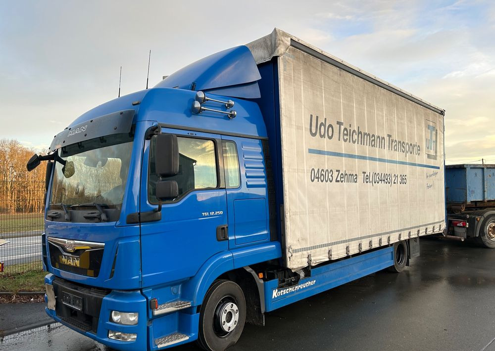 MAN TGL 12.250 cena za ZESTAW TANDEM UNIKAT przebieg z Niemiec MANUAL HAK / EURO 6 / przyczepa zestaw jumbo / opony 80% - Schuifzeilen vrachtwagen: afbeelding 1 MAN TGL 12.250 cena za ZESTAW TANDEM UNIKAT przebieg z Niemiec MANUAL HAK / EURO 6 / przyczepa zestaw jumbo / opony 80% - Schuifzeilen vrachtwagen: afbeelding 1