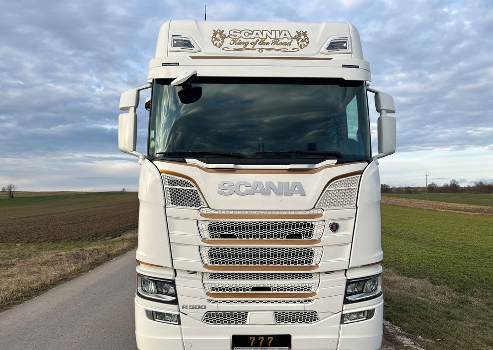 Scania R500 FULL AIR 2019 10x poduszki KLIMA POSTOJOWA / RETARDER / FULL SPOJLER / TOP STAN / od jedynego właściciela ! HYDRAULIKA spod beczki spożywczej ! / do wywrotu ruchomej podłogi beczki TOP TOP - Trekker: afbeelding 2 Scania R500 FULL AIR 2019 10x poduszki KLIMA POSTOJOWA / RETARDER / FULL SPOJLER / TOP STAN / od jedynego właściciela ! HYDRAULIKA spod beczki spożywczej ! / do wywrotu ruchomej podłogi beczki TOP TOP - Trekker: afbeelding 2
