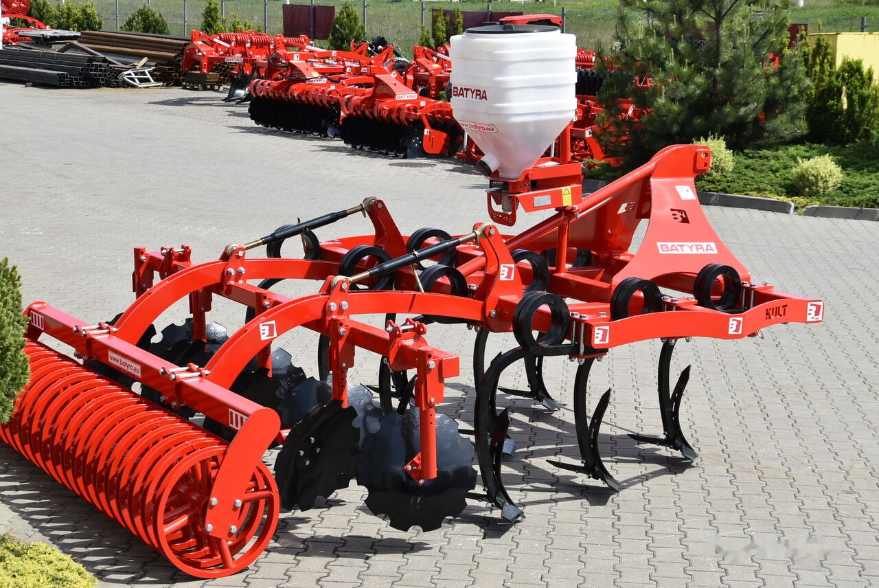 New Batyra, Kult, bezorkowy 4,0m - Cultivator: afbeelding 1 New Batyra, Kult, bezorkowy 4,0m - Cultivator: afbeelding 1